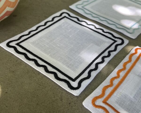 White & Black Natalia Coaster Set