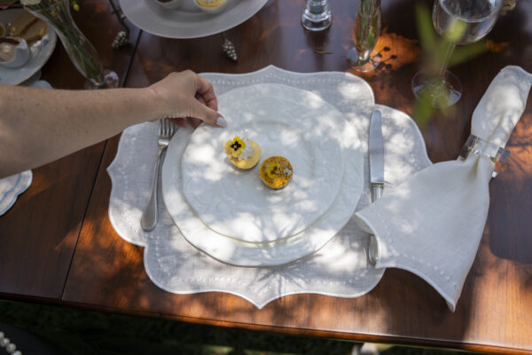Off white Tone on Tone Isabella Placemat and Napkin Set