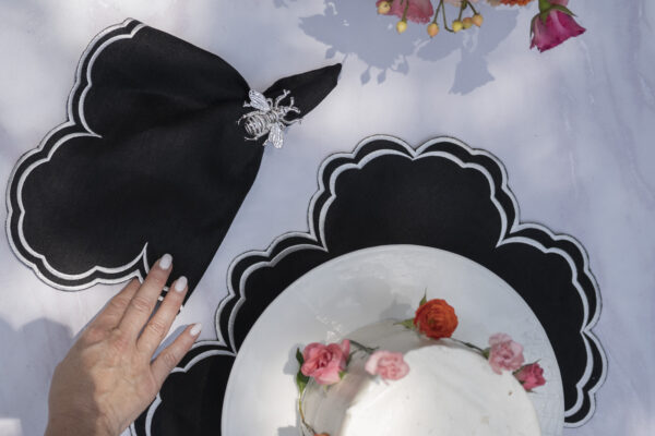 Black & Off White  Antonella Placemat and Napkin Set