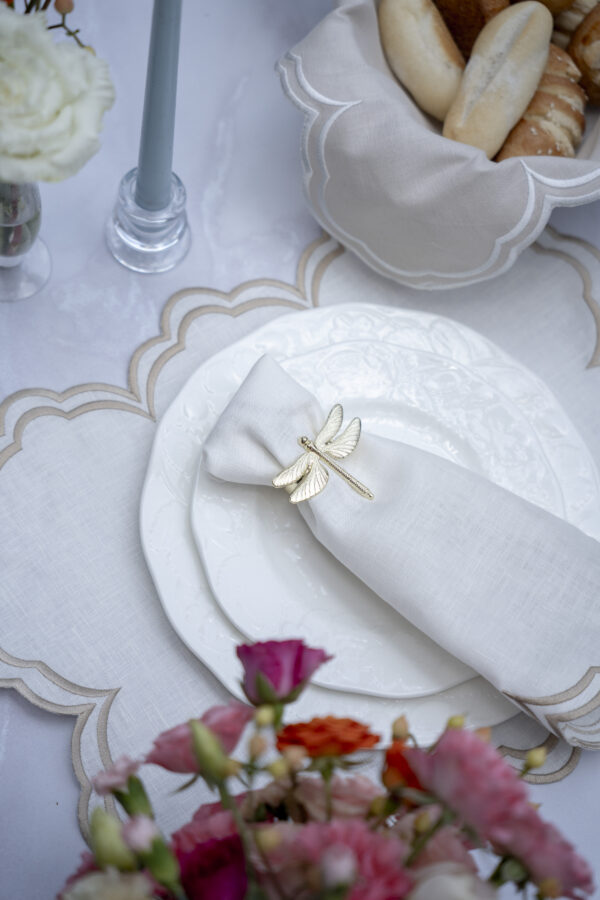 Off White & Champagne Antonella Placemat and Napkin Set