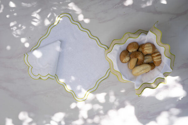 White & Green Sofia Placemat and Napkin Set