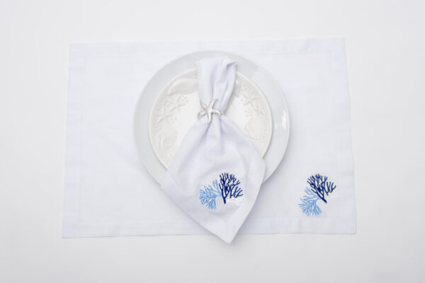 Mediterranean Coral Napkin Set - Image 2