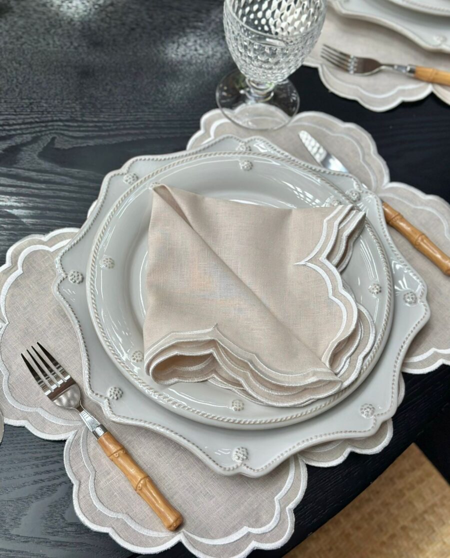 Ecru & Offwhite Antonella Placemat and Napkin Set