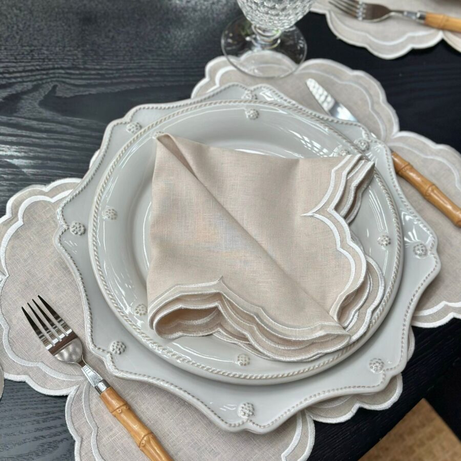 Ecru & Offwhite Antonella Placemat and Napkin Set